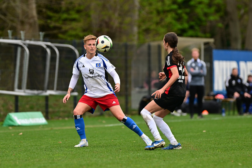 Fußball I Frauen I Saison 2024-2025 I 2. Bundesliga I 21. Spieltag I Hamburger SV - Eintracht Frankfurt II | Der Sportfotograf. - Realisiert mit Pictrs.com