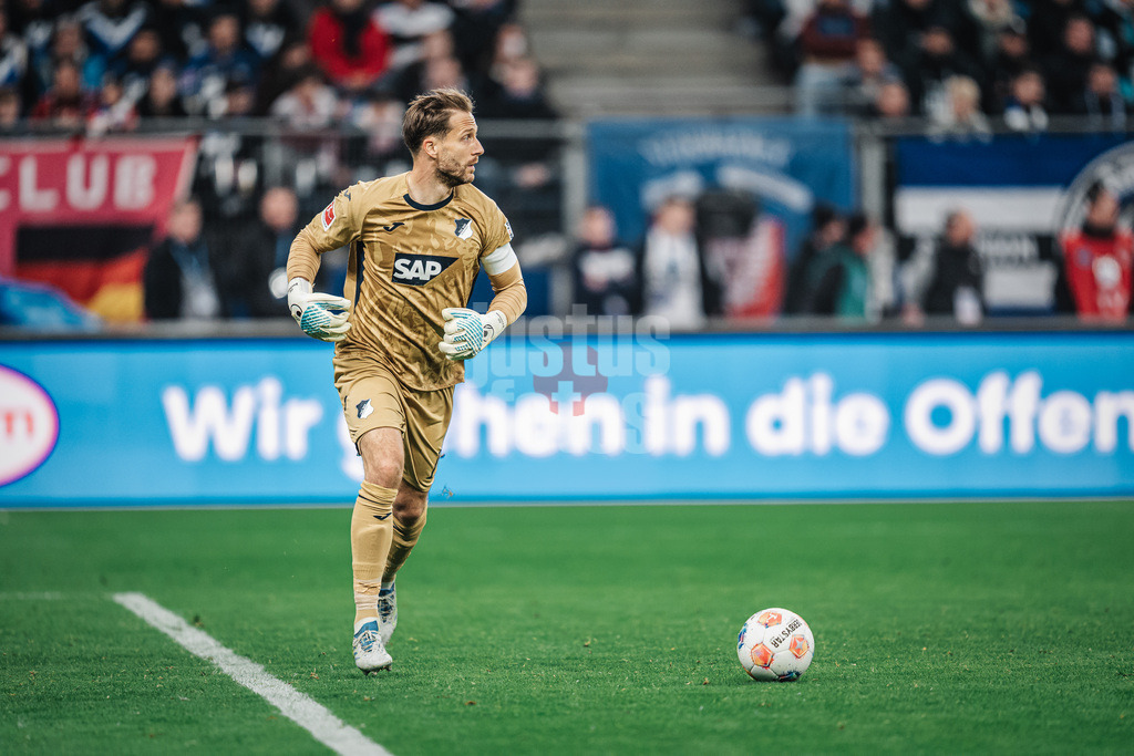 Fußball | Männer | Saison 2025/2026 | 1. Fußball-Bundesliga | 31. Spieltag | Hamburger SV vs. TSG Hoffenheim | 25.04.2026 | Oliver Baumann (#1, TSG Hoffenheim)