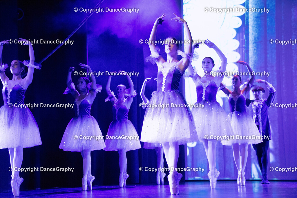 GPHY2597 | DanceGraphy - Realisiert mit Pictrs.com