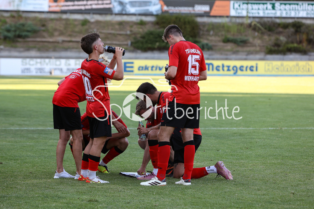 TSV Aindling - VfB Eichstätt | Professionelle Sportfotos aus den Bereichen Fußball, Eishockey, Handball und vieles mehr. Ob Sieg oder Niederlage