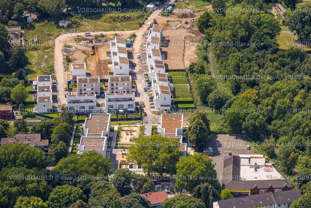 Duisburg250705213West | Luftbild, Neubau Wohnsiedlung Einfamilienhäuser, An der Zechenbahn und Zur Alten Ziegelei, Alt-Homberg, Duisburg, Ruhrgebiet, Nordrhein-Westfalen, Deutschland