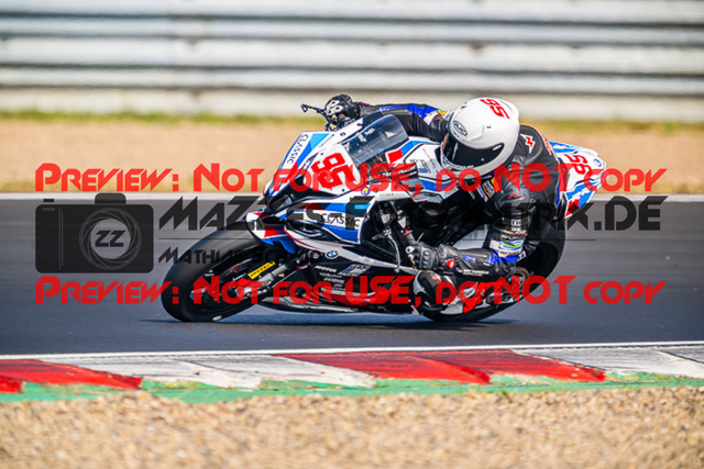 MaZZes_FotoMatrix_220626_6882 | PROSUPERSTOCK