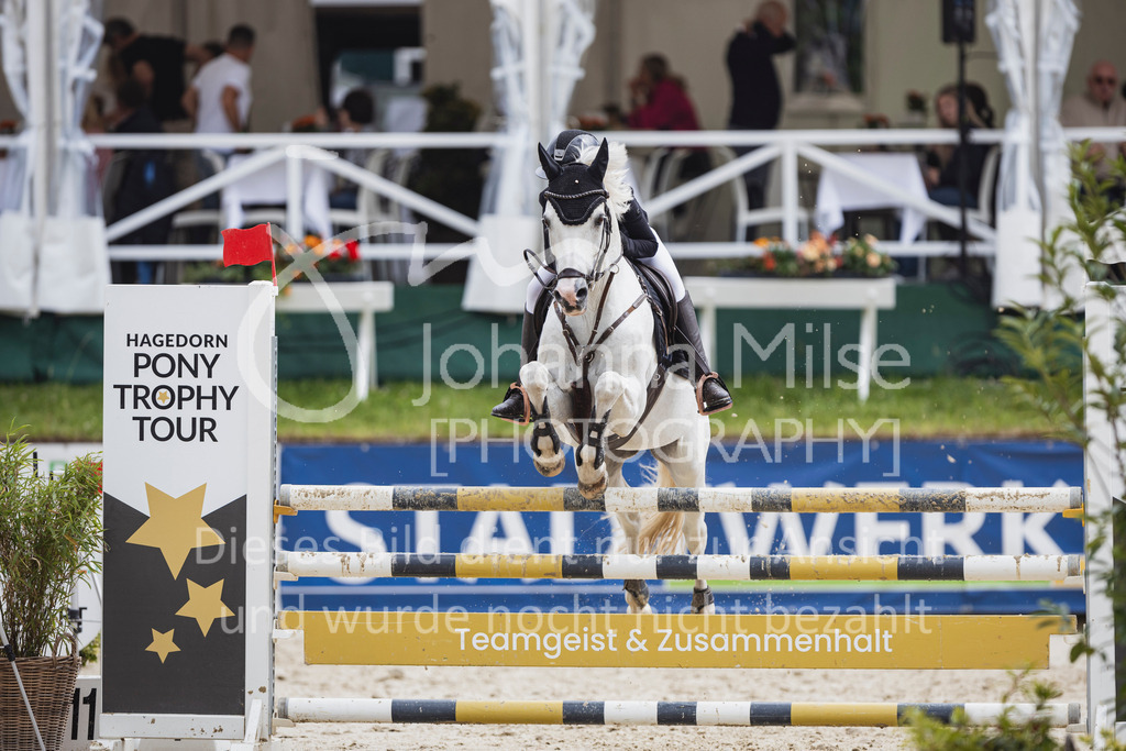 250712_BHO_Pony-L-235 | Deine schönsten Turniermomente als professionelle Fotos! Entdecke hochwertige Pferdesport-Fotografie im Online-Shop. Jetzt Fotos finden & bestellen!