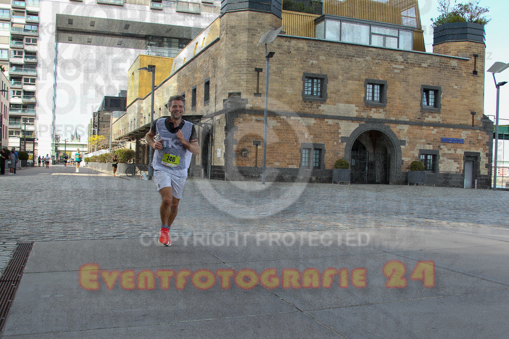 250920_1452_EV4_7322 | Sportfotografie im Rhein-Sieg Kreis, Köln, Bonn, NRW, Rheinland Pfalz, Hessen, etc. Unser Tätigkeitsfeld umfasst den Laufsport vom Volkslauf über den Marathon, Duathlon, Triathon bis zum Ultralauf wie Kölnpfad Ultra oder Schindertrail.