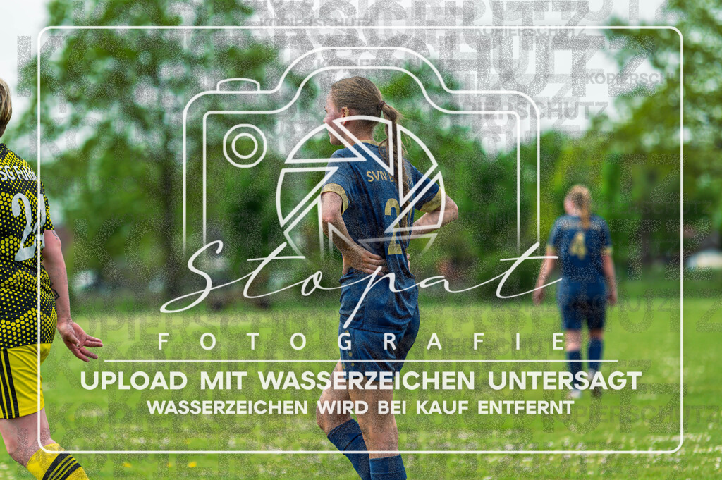 Kreisliga Damen HK - SVN Buchholz vs. SG Fulde | Melina Schultze (#20 SVN Buchholz); Kreisliga Damen HK - SVN Buchholz vs. SG Fulde am 03.05.2026 in Sportplatz Buchholz, Buchholz (Aller) - Realisiert mit Pictrs.com