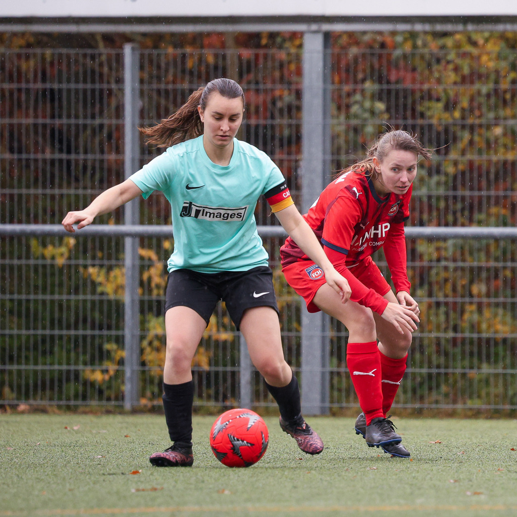 FCHWAS_251102_4080 | 1.FC Heidenheim 1846 II vs. SGM DJK-SV Wasseralfingen/Neuler, Fußball, Frauen, Bezirksliga, 2025/2026, 8. Spieltag, 02.11.2025 in Mergelstetten (Foto: Michael Bulling) - Realisiert mit Pictrs.com