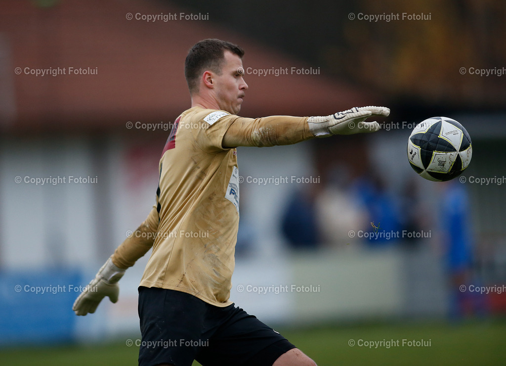 A_LUI_08112025_22 | SPORT FUSSBALL LT1 OOE LIGA ASKOE OEDT 1B-UNION ST.MARTIN/MUEHLKREIS 08.11.2025 IM BILD:RAPHAEL NEUMUELLER (ST.MARTIN)FOTO:FOTLUI