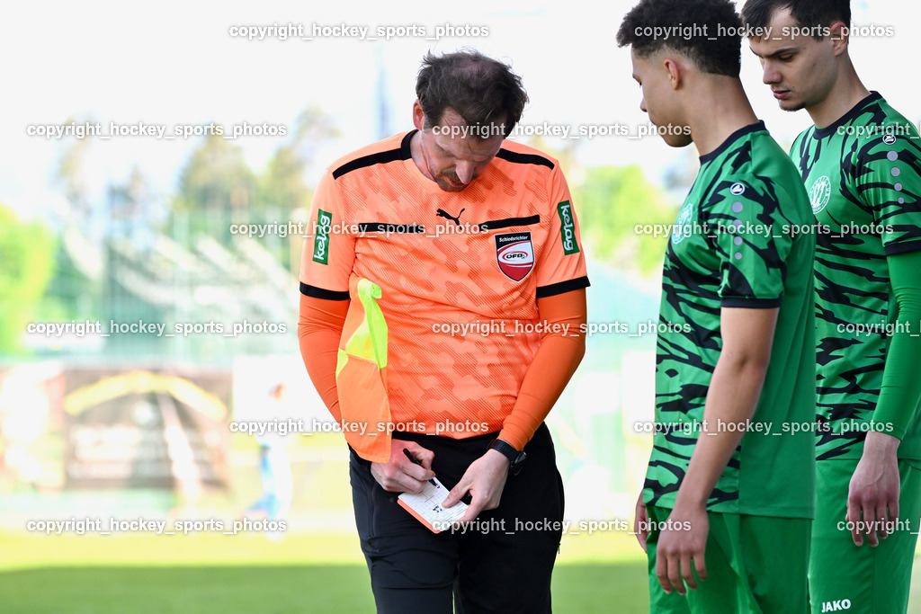 SC Landskron vs. SVG Bleiburg | Björn Michael Wilhelmer-Zitter Referee, #16 Nico Armin El Hasnaoui SC Landskron, #23 Advan Pozderac SC Landskron, SC Landskron vs. SVG Bleiburg, SC Landskron vs. SVG Bleiburg am 28.04.2024 in Villach (Sportzentrum Landskron), Austria, (Photo by Bernd Stefan)