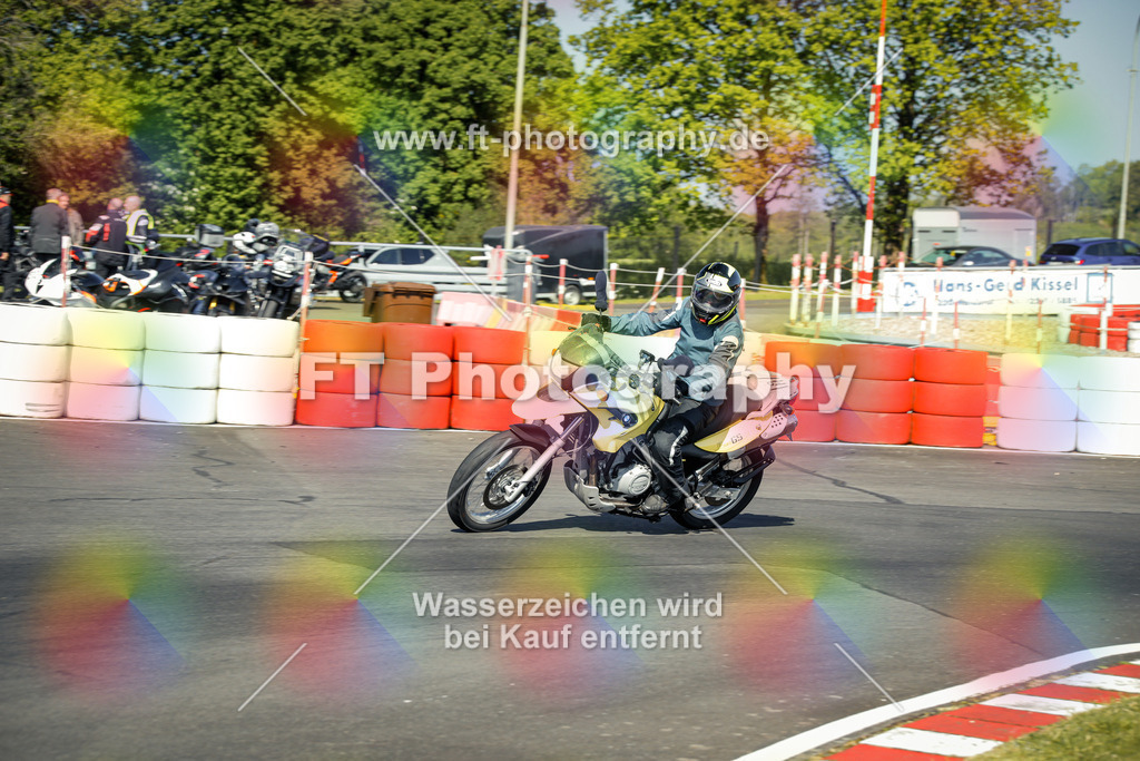 OBK_Mai_Martina_Markus-10311 | Hier findet Ihr Bilder von Touristenfahrten auf der Nürburgring Nordschleife oder von anderen Veranstaltungen die ich besucht habe. Viel Spass beim Durch Schauen 