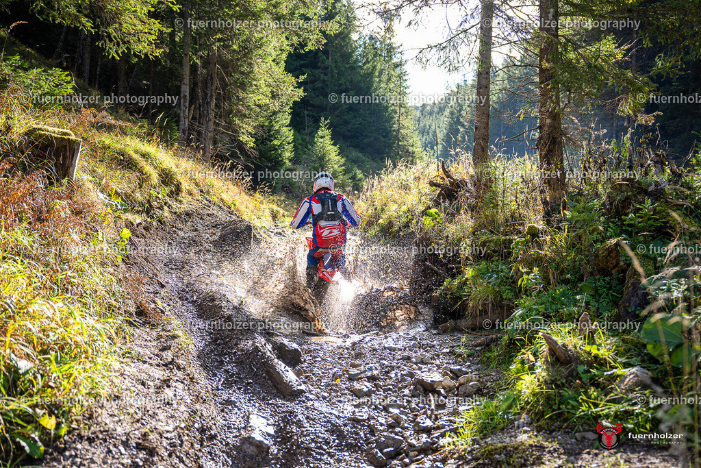 fuernholzer_251026-C1-185 | Fotografische Impressionen von der Red Stag Enduro Extreme by fuernholzer-photography.com. Endurosport in Österreich fotografisch festgehalten von fuernholzer. Auftragsfotografie für Private, Gewerbefotos und Industriefotografie. Eventfotografie, Sportfotografie und Motorsportfotografie. Anbieter von Fotoworkshops, Fototraining, fotografischen Vorträgen und Fotoseminaren.
