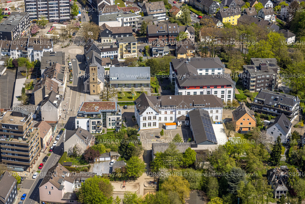 Heiligenhaus230407747 | Luftbild, Grundschule Schulstraße, evang. Alte Kirche, Diakoniezentrum Heiligenhaus, Leubeck, Heiligenhaus, Ruhrgebiet, Nordrhein-Westfalen, Deutschland
