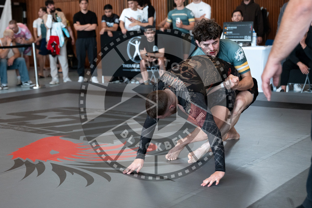 20250628PBB2111 | Athletes compete during the ILLCS X, International Luta Livre Championship Summer Edition on June 28, 2025 in Hannover, Germany. © Chiara Dazi / photoblackbelt