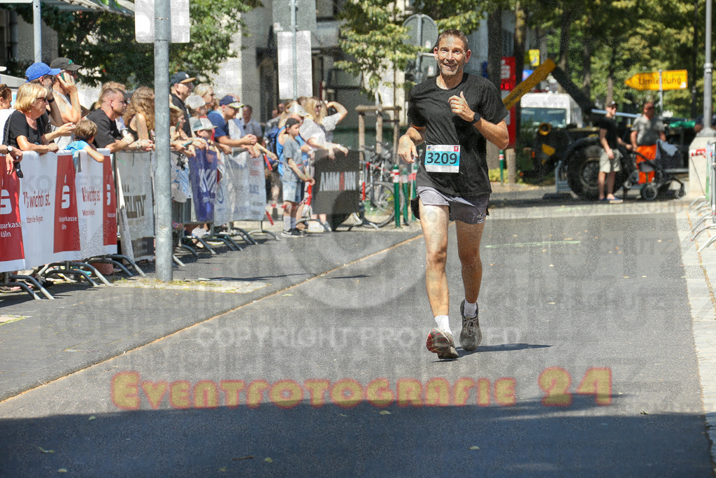 250621_1148_EX1_4058 | Sportfotografie im Rhein-Sieg Kreis, Köln, Bonn, NRW, Rheinland Pfalz, Hessen, etc. Unser Tätigkeitsfeld umfasst den Laufsport vom Volkslauf über den Marathon, Duathlon, Triathon bis zum Ultralauf wie Kölnpfad Ultra oder Schindertrail.