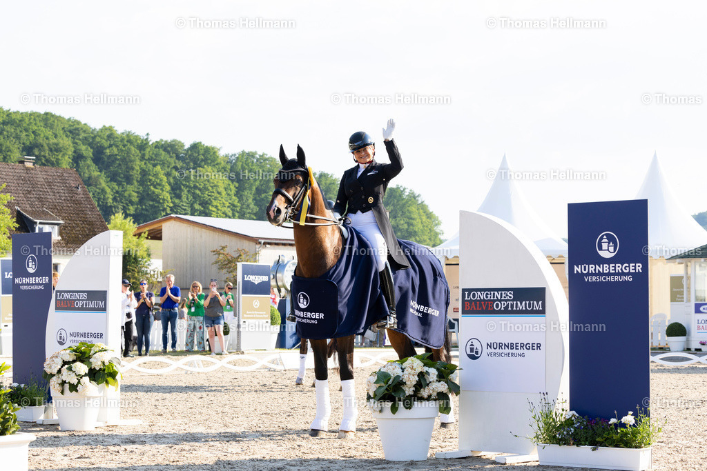 TH_699-SCHNEIDER Dorothee (GER)_ Escalito 3_9117 | Longines Balve Optimum 2023 am 10.06.23 in Balve, Schloss Wocklum, Thomas Hellmann, 699SCHNEIDER Dorothee (GER), Escalito 3