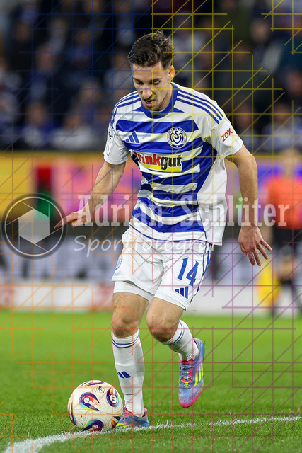 07.04.2026, GER, Fussball, Herren, 3. Liga, Saison 2025/2026, MSV Duisburg - VfL Osnabrück | Conor Noß (MSV Duisburg) in Aktion am Ball, Einzelaktion 