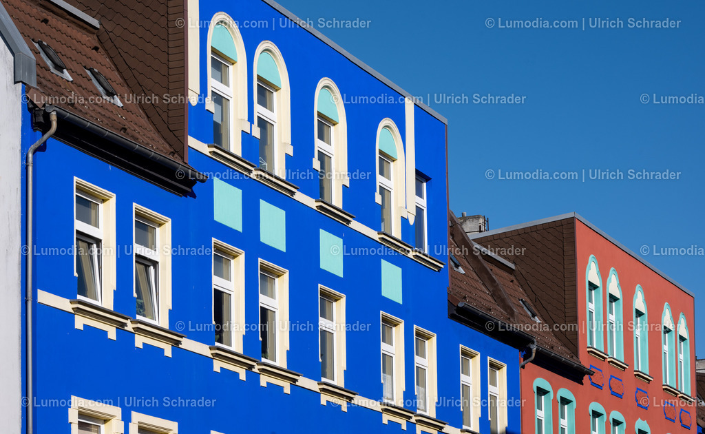 10049-12394 - Magdeburg - Sudenburg - Bunte Stadt | Stockfoto und Bilderpool mit Bildmaterial aus Deutschland, dem Harz, Halberstadt, Quedlinburg, Wernigerode und weltweit. Qualitativ hochwertige und professionelle Fotos anschauen und kaufen. - Realisiert mit Pictrs.com