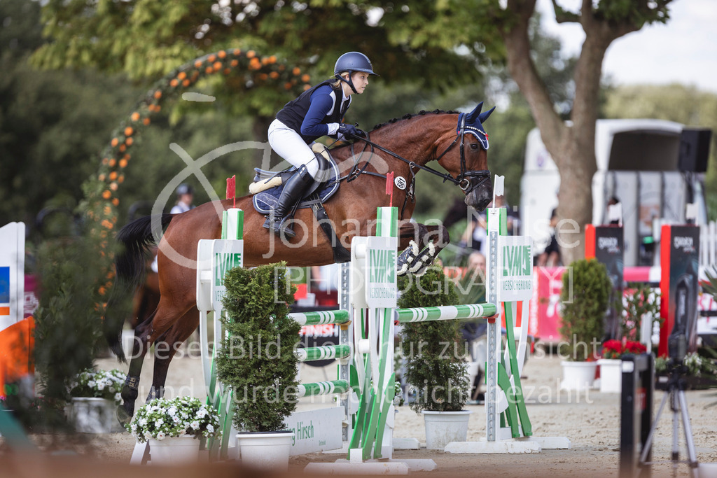240711_BHO_L-Stil-2-558 | Deine schönsten Turniermomente als professionelle Fotos! Entdecke hochwertige Pferdesport-Fotografie im Online-Shop. Jetzt Fotos finden & bestellen!