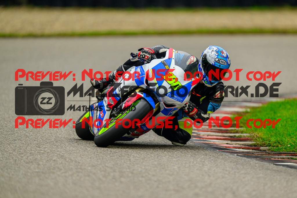 MaZZes_Fotomatrix_20241003_6007705_6587 | GELB