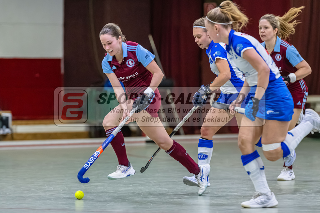 SM_20260110-DZ9_9484 | 1.Bundesliga Hallenhockey  (W) UHC - GTHGC / 7:4 (4:3)