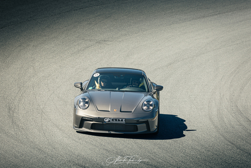 R6AT5304 _Alexander Tschuncky | Entdecken Sie die faszinierende Welt von Alexander Tschuncky Arts: Kreative Fotografie, atemberaubende Automobilkunst und hochwertiger Bilderdruck. Lassen Sie sich inspirieren! - Realisiert mit Pictrs.com