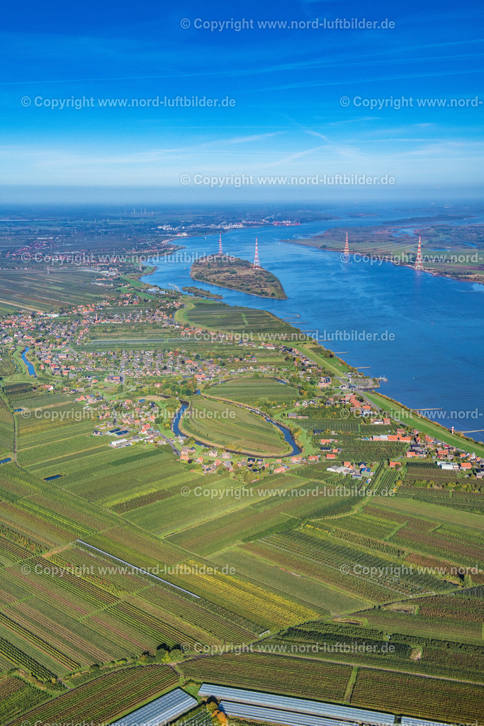Lühe_Lühebogen_Lühesand_ELS_4715091022 | JORK 09.10.2022 Ortsansicht im Obstanbaugebiet Altes Land Grünendeich Lühe " Lühebogen" im Bundesland Niedersachsen, Deutschland. // Location in the fruit growing area Altes Land Gruenendeich Luehe in the state Niedersachsen, Germany. Foto: Martin Elsen