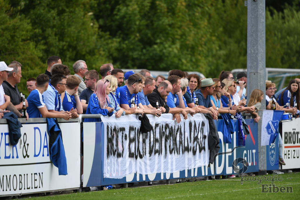 1. FC Nordenham-SV GOTANO | Kreispokal Finale Jade-Weser-Hunte 1. Mannschaften; 1.FC Nordenham (weiß)-SV GOTANO (blau) am 15.06.2025 in Rastede (Sportanlage Köttersweg), Photo: Philip Eiben 2025 - Realisiert mit Pictrs.com