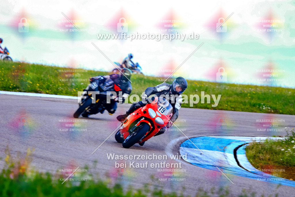 019-4993 | Hier findet Ihr Bilder von Touristenfahrten auf der Nürburgring Nordschleife oder von anderen Veranstaltungen die ich besucht habe. Viel Spass beim Durch Schauen 