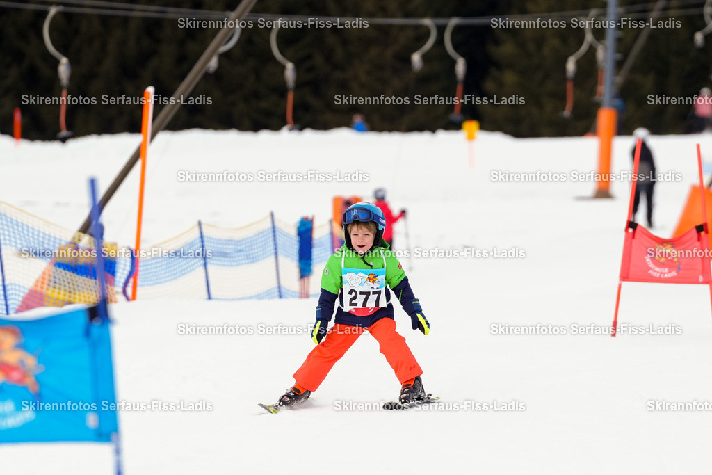 SRF_02.01.2026_0397 | Skirennfotos,Serfaus,Fiss,Ladis,Kinderskirennen,Winter,Tirol,Oberland,skirace,SFL,feelfree,weil wir's genießen,ski,Ski,skifahren,Sonnenplateau, - Realisiert mit Pictrs.com