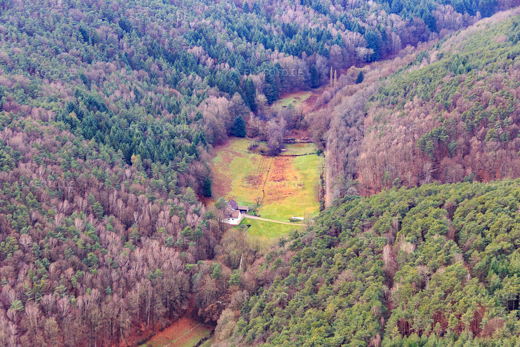 Luftbild: Otterbachtal mit AdvanceWerks in Oberotterbach im Bundesland Rheinland-Pfalz in Deutschland. – Foto: IMG_085768.jpg vom 08.01.2016 durch Werner Riehm/FLY-FOTO.de – Auflösung des Originals: 5472 x 3648 px – AdvanceWerks