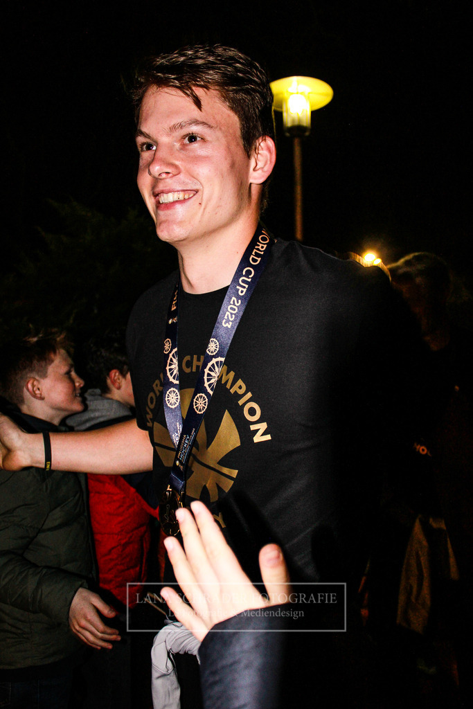 WM EMPFANG 30.01.23-121 | lanaschraderfotografie - Realisiert mit Pictrs.com