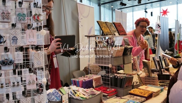 P1405952 | Fotografie für »mehr« Persönlichkeit ... von Anfang an - authentisch natürlich emotional - Geburt, Kinder und Familie, Entrepreneure, Kreative, Kamera-Scheue, Interessierte. Mit Empathie und ohne Posen erstelle ich Bilder mit "Wieder-Erkennungs-Gefühl".