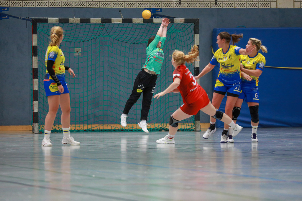 SVN_SvSchermbeck_051024_061 | Bildergalerie von Sport-Ereignissen aber auch von weiteren spannenden Dingen - nicht nur vom Niederrhein. In Anlehnung an den bekannten Spruch von Hanns Dieter Hüsch heißt das Motto: "Niederrhein ist überall".  - Realisiert mit Pictrs.com