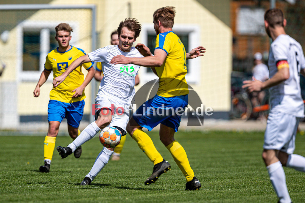 SC Böbing vs SG SV Eberfing/SV Söchering | Abstiegs Qualifikationsrunde A-Klasse Gruppe P, SC Böbing vs SG SV Eberfing/SV Söchering, 20240414,
Dominik EHRENBERG (SVES 3) in Aktion,
2024-04-14 in Böbing (Sportplatz Böbing)
3 Dominik EHRENBERG (SVES 3)
Copyright: WolfgangxLindner foto-lindner.de