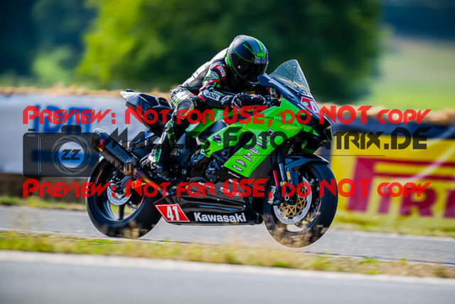 MaZZes_FotoMatrix_220722_0663 | PRO SUPERSTOCK