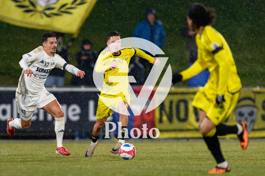 dieci Challenge League - FC Stade Nyonnais v Etoile Carouge FC |  during the dieci Challenge League match between FC Stade Nyonnais and Etoile Carouge FC at Centre sportif de Colovray in Nyon, Switzerland