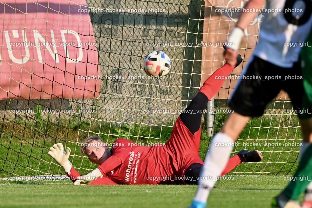 FC Gmünd vs. SV Spittal 1921 | #21 Hannes Sagmeister FC Gmünd, Tor SV Spittal, FC Gmünd vs. SV Spittal 1921, FC Gmünd vs. SV Spittal 1921 am 27.08.2024 in Gmünd (Sportplatz Karnerau), Austria, (Photo by Bernd Stefan)