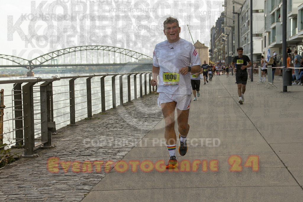 250920_1453_EX1_8098 | Sportfotografie im Rhein-Sieg Kreis, Köln, Bonn, NRW, Rheinland Pfalz, Hessen, etc. Unser Tätigkeitsfeld umfasst den Laufsport vom Volkslauf über den Marathon, Duathlon, Triathon bis zum Ultralauf wie Kölnpfad Ultra oder Schindertrail.