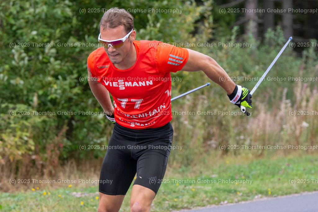 Deutsche Meisterschaften Biathlon | Deutsche Meisterschaften Biathlon, Speziallanglauf Maenner am 14.09.2018 in der DKB SKI ARENA in Oberhof, (Deutschland)

Bild: Schempp Simon vom SZ Uhingen / Zoll - Realisiert mit Pictrs.com
