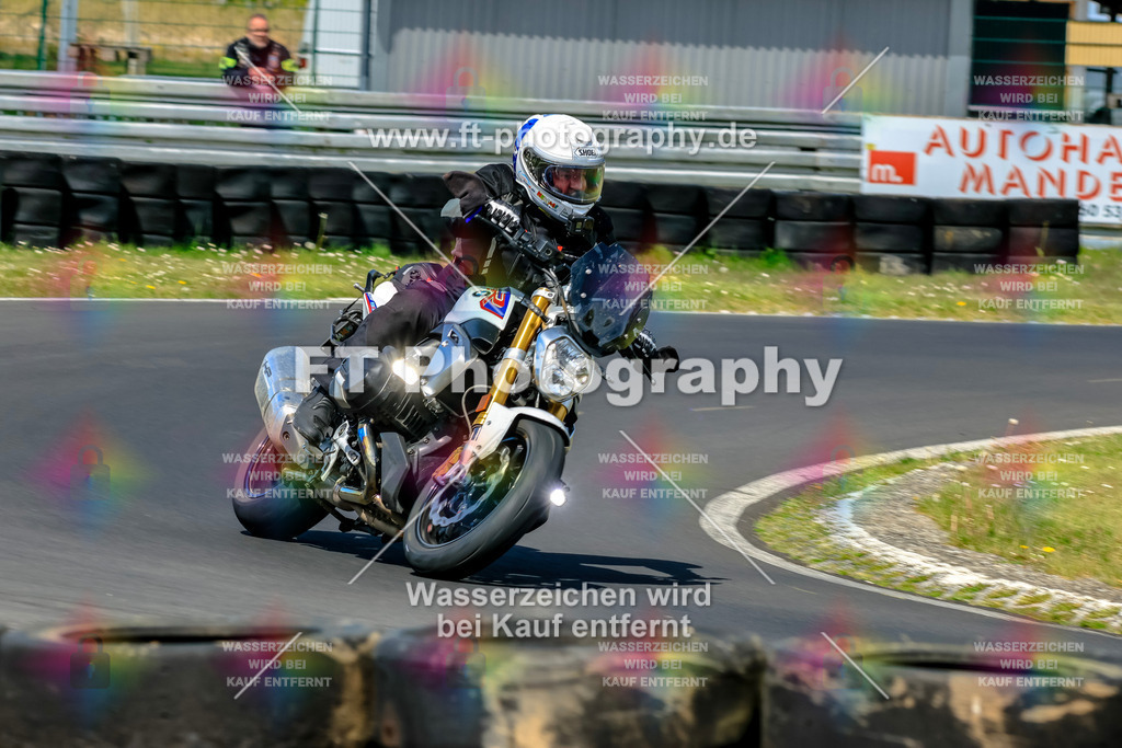 _OTO2198 | Hier findet Ihr Bilder von Touristenfahrten auf der Nürburgring Nordschleife oder von anderen Veranstaltungen die ich besucht habe. Viel Spass beim Durch Schauen 