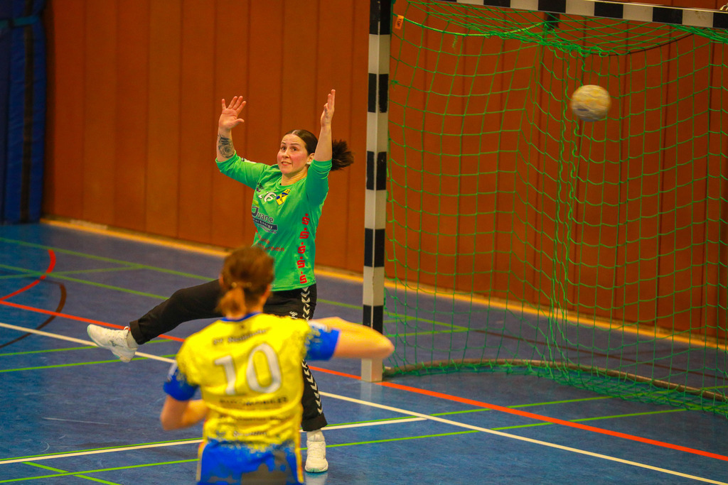 SvSchermbeck_SVN_061225_094 | Bildergalerie von Sport-Ereignissen aber auch von weiteren spannenden Dingen - nicht nur vom Niederrhein. In Anlehnung an den bekannten Spruch von Hanns Dieter Hüsch heißt das Motto: "Niederrhein ist überall".  - Realisiert mit Pictrs.com