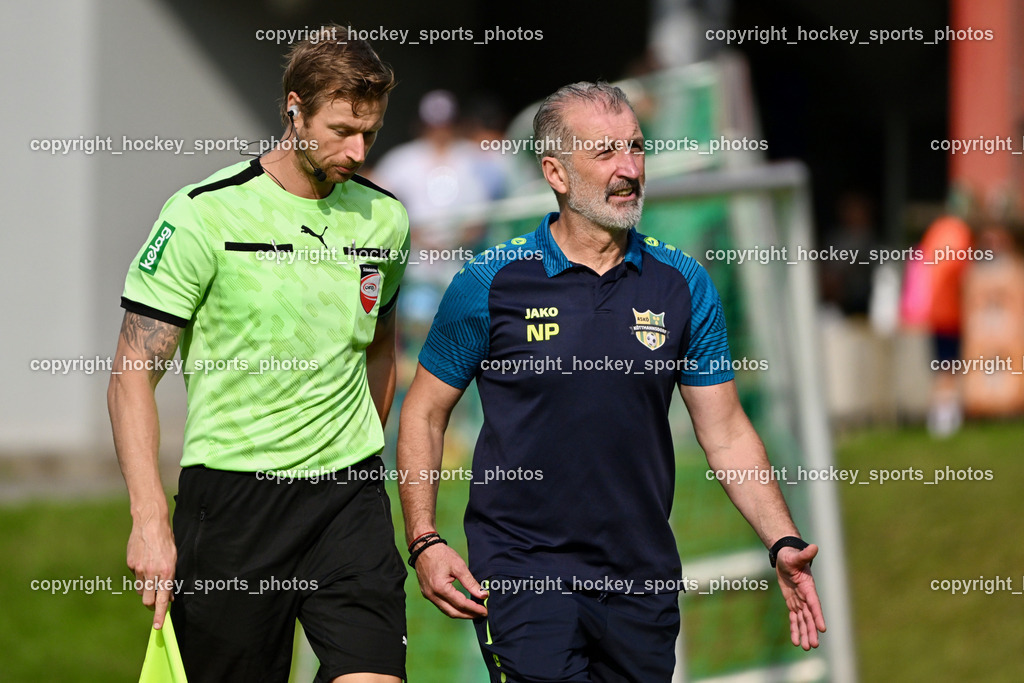 ASKÖ Köttmannsdorf vs. Union Matrei | Stephan Orel Referee, Asisstentcoach ASKÖ Köttmannsdorf Nenad Pavicevic, ASKÖ Köttmannsdorf vs. Union Matrei, ASKÖ Köttmannsdorf vs. Union Matrei am 13.09.2025 in Köttmannsdorf (Sportplatz Köttmannsdorf), Austria, (Photo by Bernd Stefan)