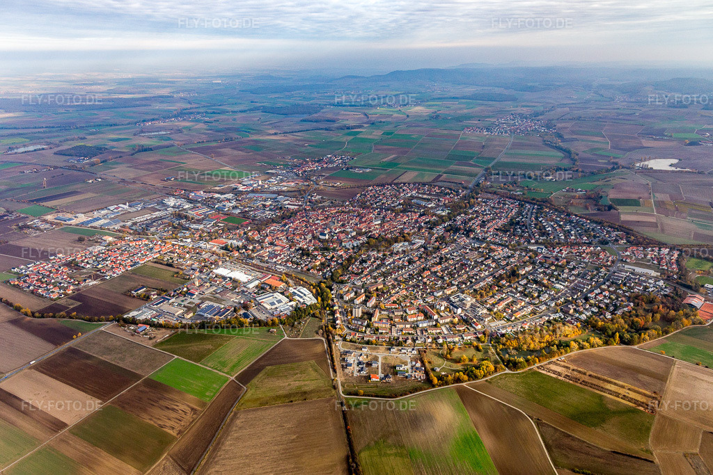 Luftbild: Ortsansicht in Gerolzhofen im Bundesland Bayern in Deutschland. Foto: IMG_112490.jpg vom 03.11.2018 durch Werner Riehm/FLY-FOTO.de