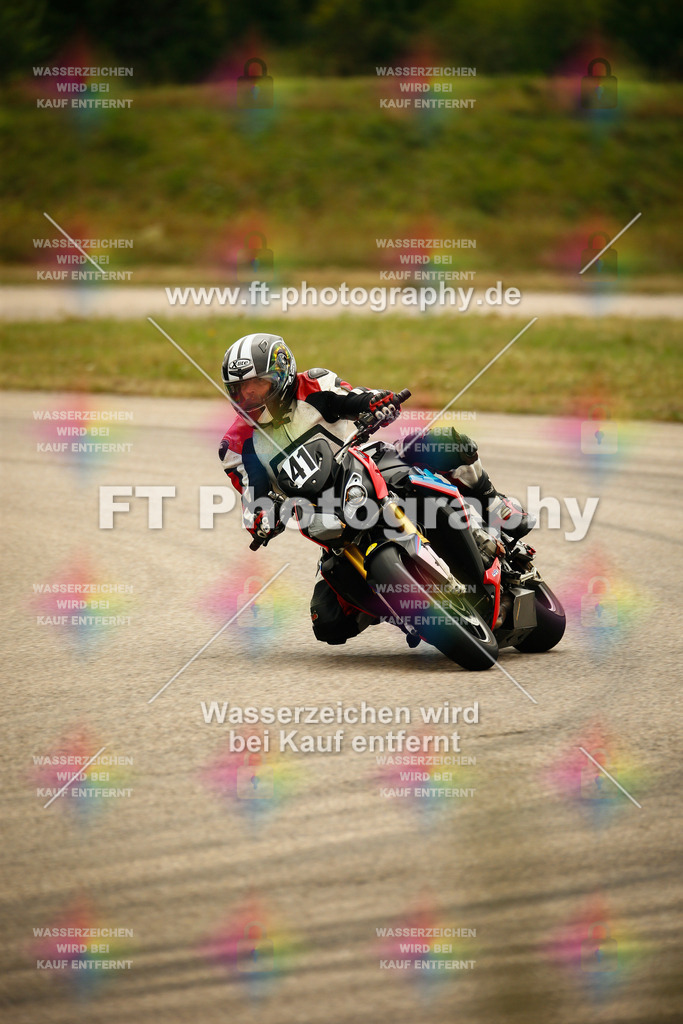 _MOT7983 | Hier findet Ihr Bilder von Touristenfahrten auf der Nürburgring Nordschleife oder von anderen Veranstaltungen die ich besucht habe. Viel Spass beim Durch Schauen 