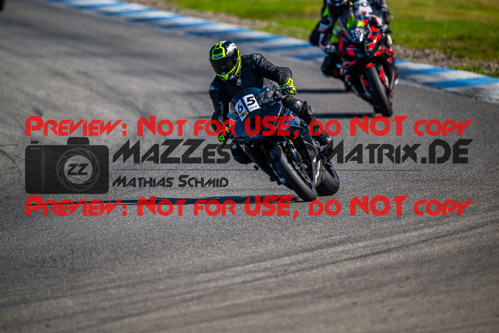 MaZZes_FotoMatrix_240520_6007705_0044 | GELB