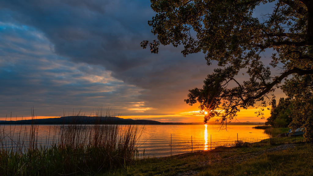 Sonnenuntergang am Bodensee | <div id="allefotografen-seal-verified-green"></div><script src="https://www.allefotografen.de/956728/seal-verified-green/seal.js" async="async"></script> - Realisiert mit Pictrs.com