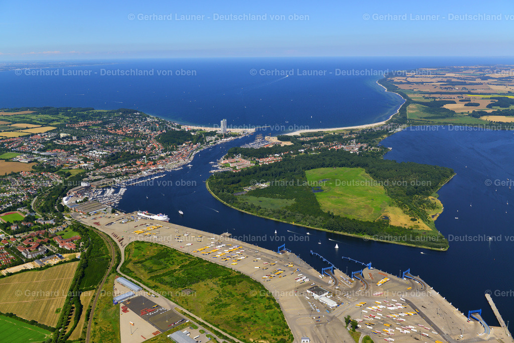 3622114 | Trave bei Travemünde, Hafen und Priwall