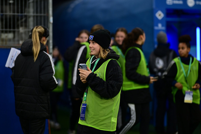 Fußball I Frauen I Saison 2025-2026 I DFB-Pokal I Achtelfinale I Hamburger SV - Bayer 04 Leverkusen I 16454 | Der Sportfotograf. - Realisiert mit Pictrs.com
