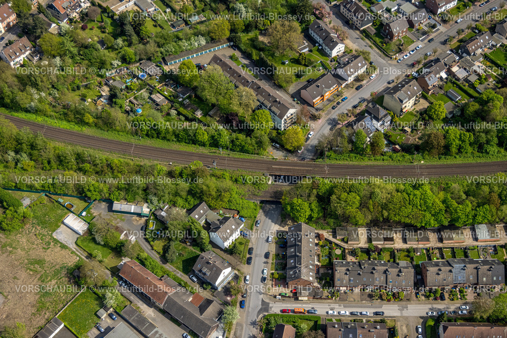 Oberhausen240401032 | Luftbild, Erneuerung der Eisenbahnbrücke Kewerstraße und alte Brücke, Wohngebiet Alstaden, Oberhausen, Ruhrgebiet, Nordrhein-Westfalen, Deutschland