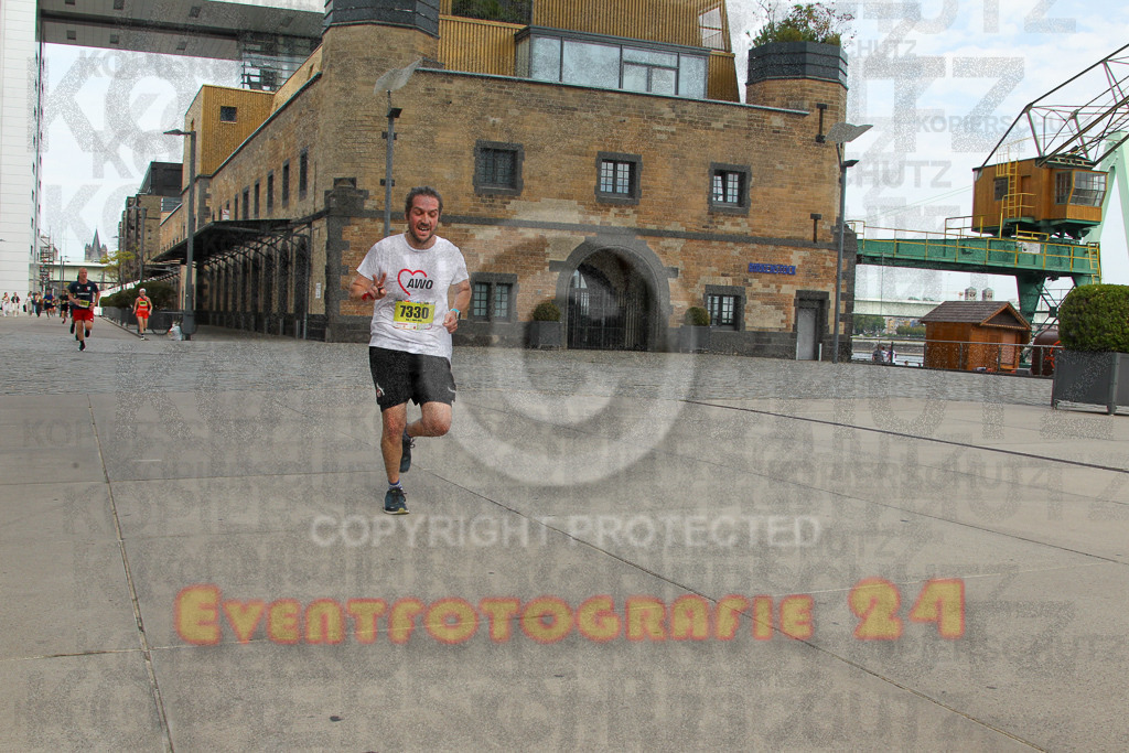 250920_1322_EV4_5319 | Sportfotografie im Rhein-Sieg Kreis, Köln, Bonn, NRW, Rheinland Pfalz, Hessen, etc. Unser Tätigkeitsfeld umfasst den Laufsport vom Volkslauf über den Marathon, Duathlon, Triathon bis zum Ultralauf wie Kölnpfad Ultra oder Schindertrail.