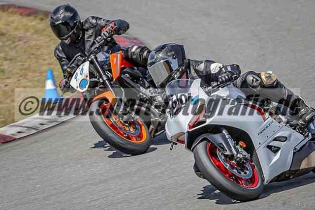 pubi3371 | Professionelle Fotos von Sportveranstaltungen, aber auch Hochzeiten und anderen Events. - Realisiert mit Pictrs.com